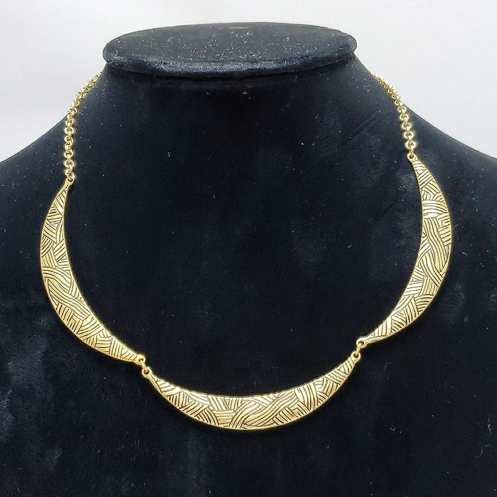 The sak gold tone embossed necklace